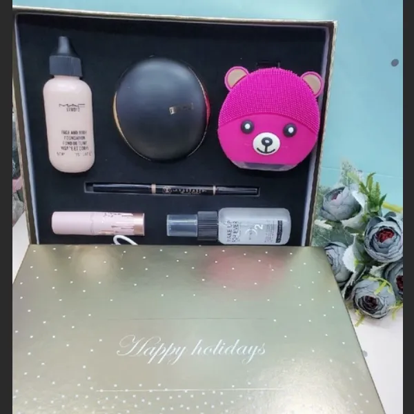 Подарочный набор Happy Holidays 6 в 1